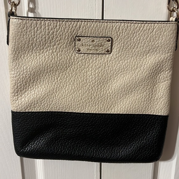 Kate Spade New York Handbag - Picture 2 of 12